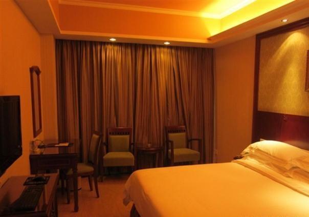 Vienna Hotel In Pinghu Square Thẩm Quyến Ngoại thất bức ảnh